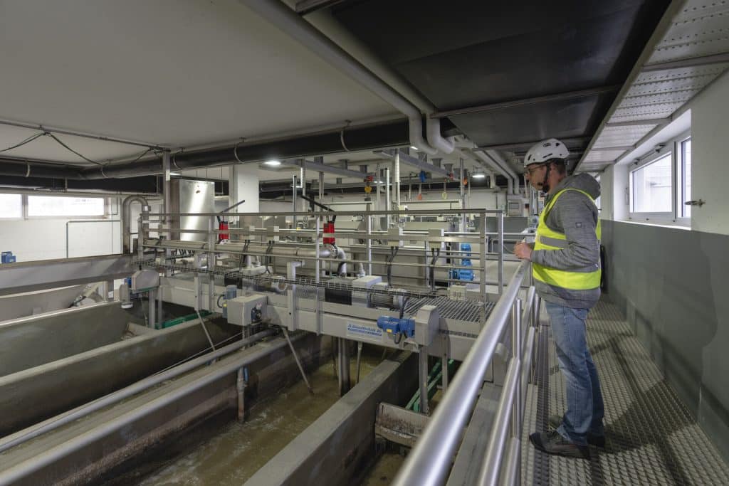 Dosing pump milton roy Indonesia Harga dosing pump prominent Feature dosing pump tacmina iwaki metering pump