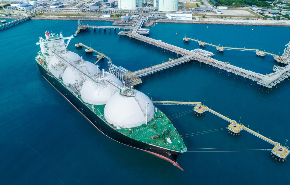 BIG Distribusi dan Transportasi Sistem pipa dan terminal penyimpanan