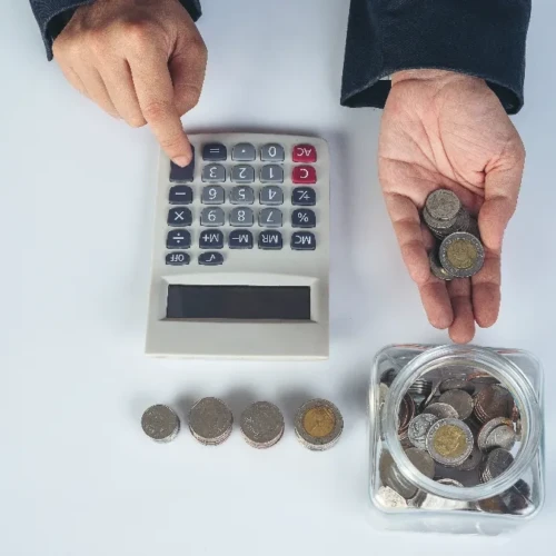 finance-accounting-concept-business-woman-working-desk