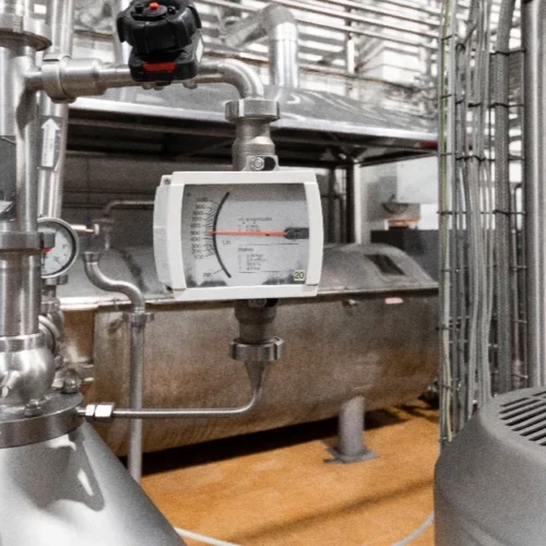 metal-pipes-steel-materials-construction-supplies