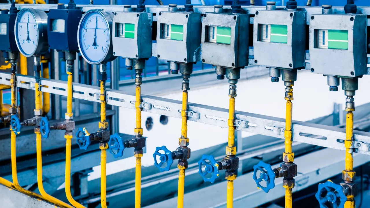 steel-pipelines-cables-plant